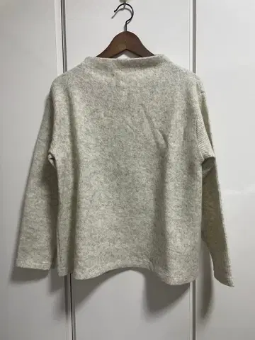 새상품 Plantation 스웨터