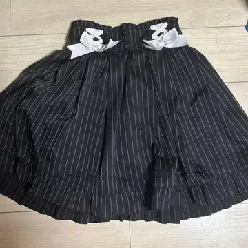 Secret Honey 레이스업 핀턱 프릴 스커트 블랙