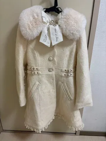 리즈리사 LIZLISA 코트 A라인 코트 화이트 화이트