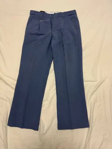 파란색 슬랙스 스트레이트 핏