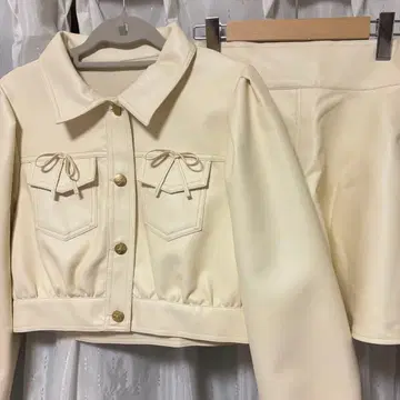 인기! 완판템 ems 엠즈 엑사이트 셋업 화이트