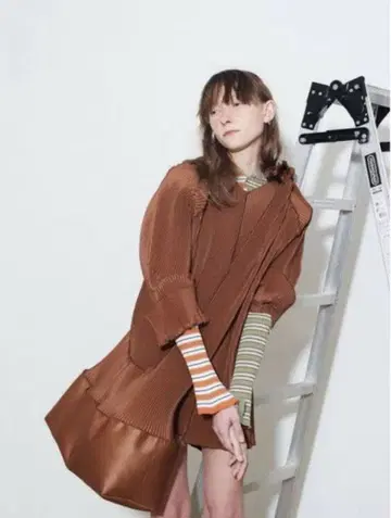 kotohayokozawa 코토하요코자와 v넥 원피스