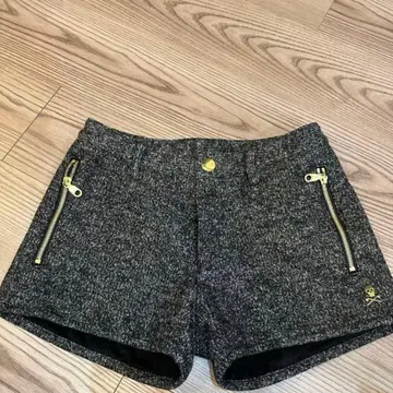 최종 가격 인하 마크앤로나 탈부착 퍼 포함 숏 팬츠