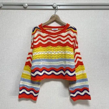 [ 새상품급 ] FOREVER21(포에버21) 패턴 컬러 숏 기장 니트