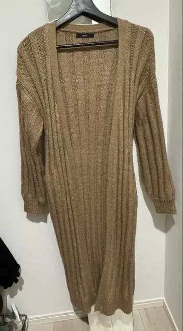 [ 새상품급 ] DURAS 베이지 니트 롱 가디건