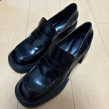 Kaiya 카이야 페니 로퍼 펌프스