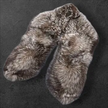 브라운 계열 퍼 스톨 실크 안감 부착