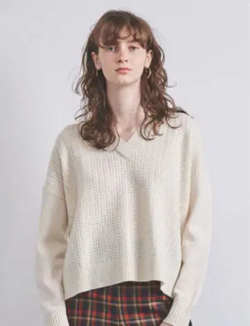 UNITED ARROWS 화이트 아이보리 V넥 긴팔 니트 스웨터