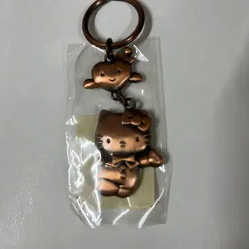 레어 미개봉 새상품 헬로키티 브론즈 키링