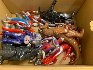 1984년제 일본제 괴수 피규어 세트