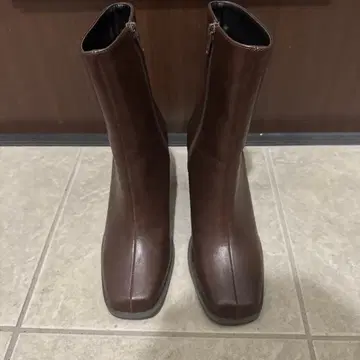 리젝시 브라운 숏부츠