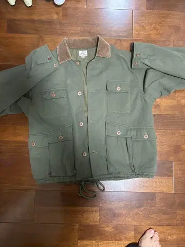 올리브색 코튼 자켓 backers