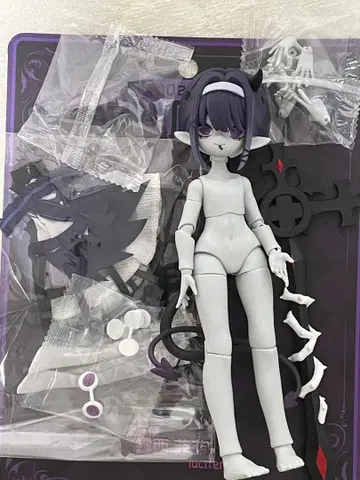 Cooze 악마뿔 매달린 오만