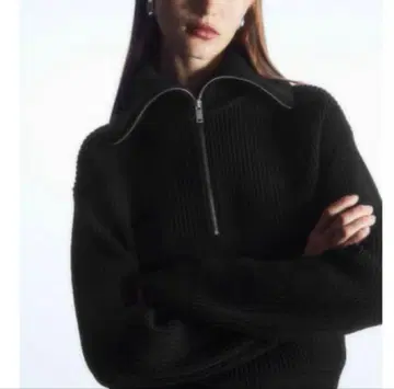 COS 코스 하프 지퍼 니트 블랙