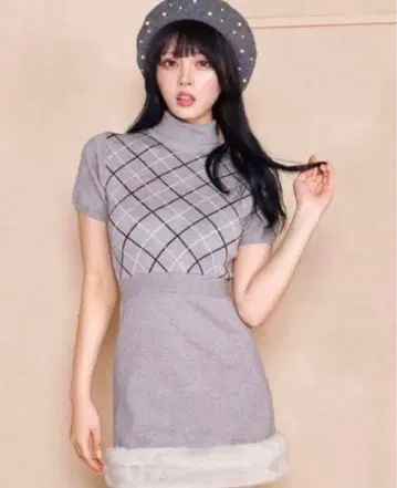 [ 새상품급 ] 다리치 체크 퍼 니트 미니 원피스 그레이