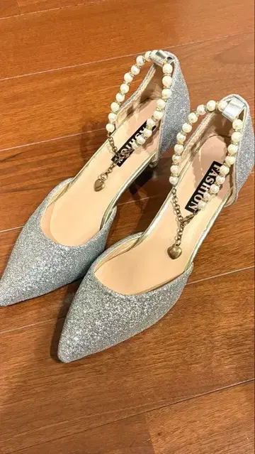 성인식 결혼식 동창회 실버 글리터 펌프스 펄 체인 포함