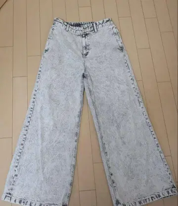 화이트 CLEL 화이트 데님 와이드 레그 데님