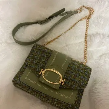 그린 계열 숄더백 체인 스트랩 포함