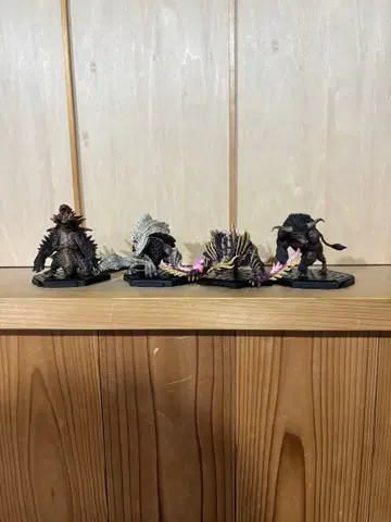 몬스터 헌터 피규어 빌더 스탠다드 모델 Plus 고룡급 생물 4체