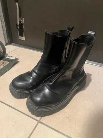 블랙 사이드 고어 부츠 통굽