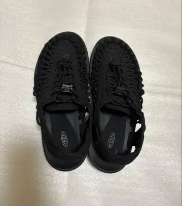 KEEN UNEEK 샌들 블랙