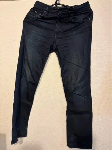 [ HUGOBOSS ] 다크 블루 데님 팬츠