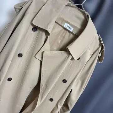 LAURENHI 베이지 트렌치코트