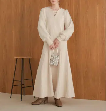 플레어 라인 긴팔 오간자 원피스 [ Bab ]