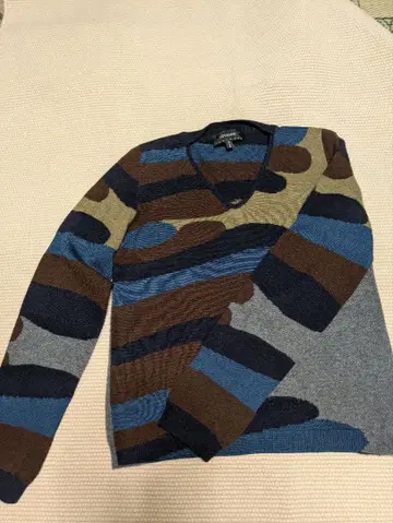 치비디니 스웨터