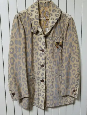 이타리야 레오파드 무늬 테일러드 자켓