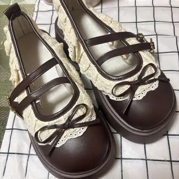 프렌치 걸리시 스타일 신발