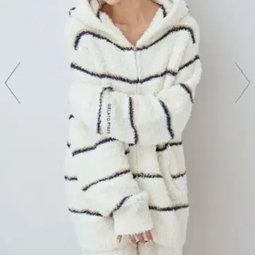 후드 부착 아이보리 블랙 스트라이프 룸웨어