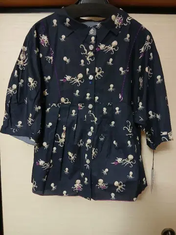 알베로베로 타코 씨 블라우스