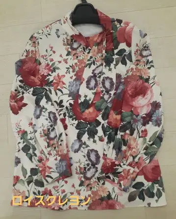 로이스크레용 꽃무늬 블라우스 빨간색, 핑크