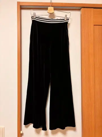 보더스 앳 발코니 벨로아 와이드 팬츠 한정품