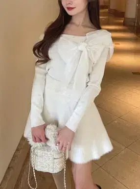 원숄더 튤 리본 니트탑