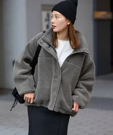 새상품급 울 혼방 보아 스탠드 블루종 36 사이즈 그레이 프레임워크