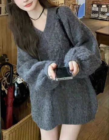 그레이 V넥 니트 미니 기장