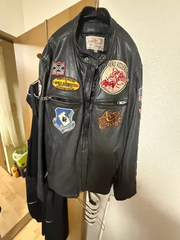 AERO RIDERS 블랙 가죽 자켓