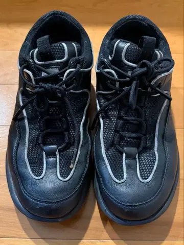 캠퍼 ACTIVE 러너