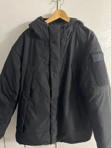 아부 가르시아 블랙 다운 자켓