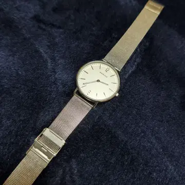 베링 실버 메쉬 손목시계