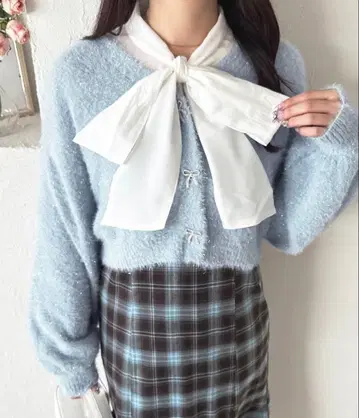 라메 샤기 리본 가디건