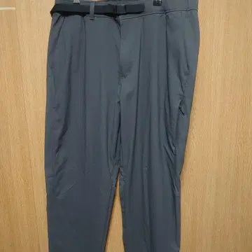 [ 미사용 새상품 ] [ UNIQLO ] 나일론 기어 팬츠 다크 그레이