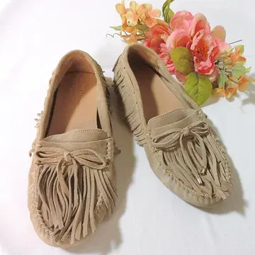 미사용 H&M 프리미엄 프린지 스웨이드 로퍼 37 천연 가죽 로퍼