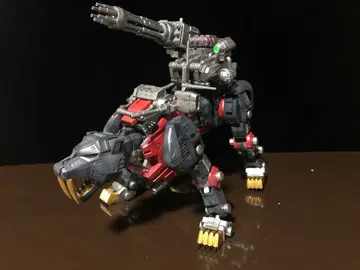 리아라이즈 모델 RMZ 세이버 타이거 슈발츠 사양 도장 완료 완성품