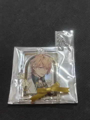 피오피오레의 만종 리본 타이 아크릴 플레이트 키체인 니콜라