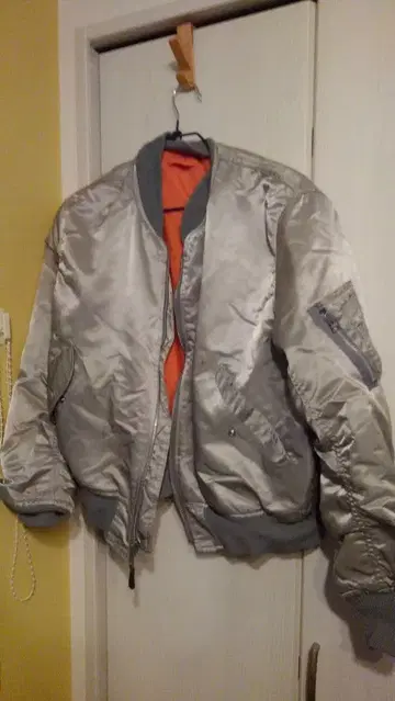 CORINTH MA-1 플라이트 자켓 실버