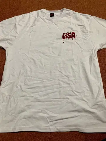 LISA T셔츠 L 사이즈 2025년 이벤트 디자인