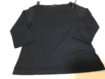 새상품급 잉게보그 리본 티셔츠 블랙